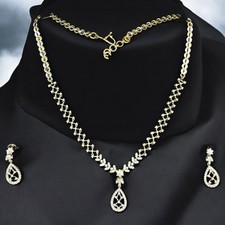 Superbe 2,57 Cts Rond Brillant F/VS1 Diamants Collier Boucles d'oreilles Or 14K