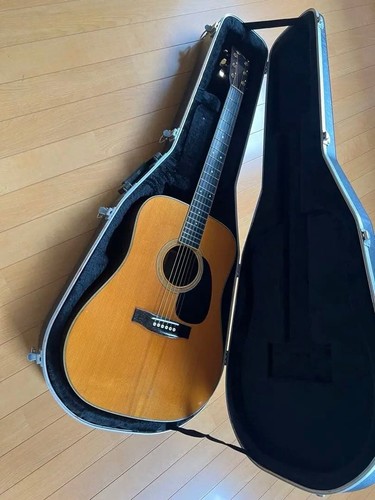 Yairi yd302 avec étui - s,