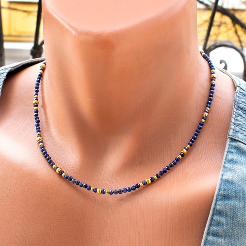 Collier ras cou - ras,