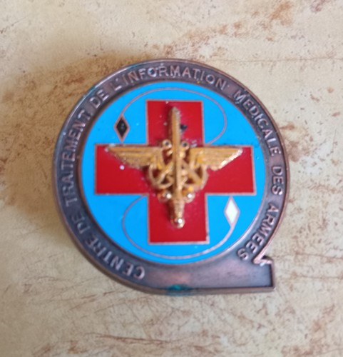 Insigne centre traitement - centre,