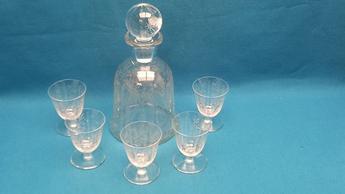Lot verres carafe cristal - +,