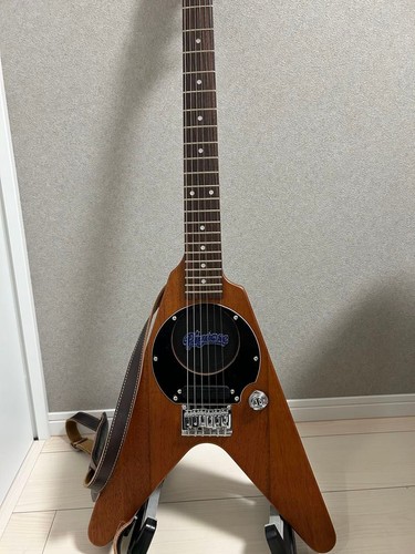 Mini guitare électrique