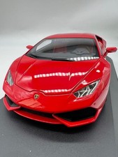 Voiture miniature 245 - , 1/18