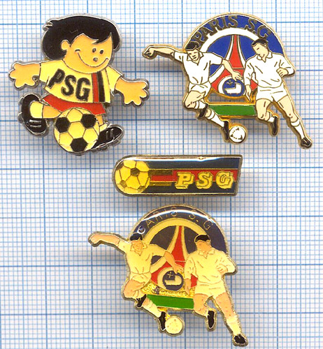 Lot pin football - football, paris