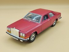 1/22° (no 1/18°) Rolls Royce Camargue Rouge 1975 Burago "Made in Italy"
