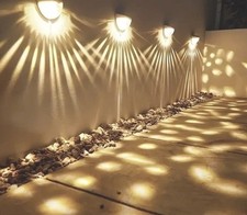 Un Pack 4 Lampes Solaires LED