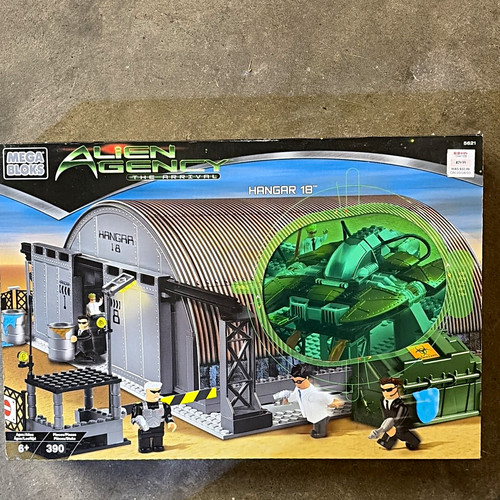 Mega bloks alien agency hangar - alien,