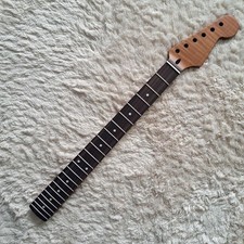 Col Stratocaster touche rose