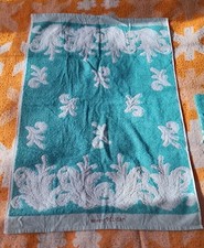 * SERVIETTE DE TOILETTE AVEC GANT BRASSERIE PELICAN