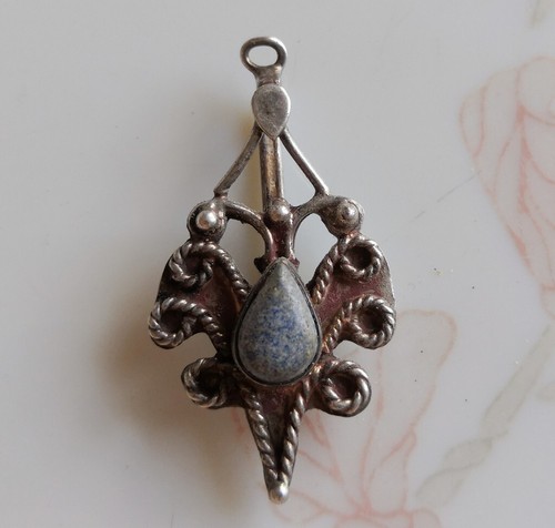 Joli pendentif vintage - , en