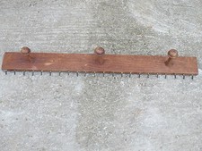 Pateres bois porte manteau avec crochets en laiton vintage retro bistrot