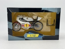 Die Cast Moto 1/12 " Yamaha