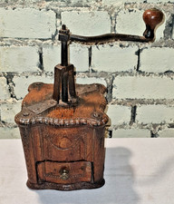 Ancien Moulin à Café Manuel En Bois Sculpté / Vintage Décoration Cuisine Rétro