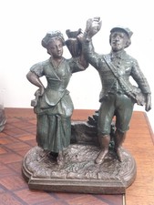 Sculpture figurine couple en