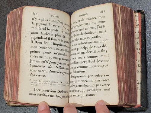 Livre prières français - livre,