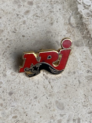 Pin nrj radio logo - pin’s,