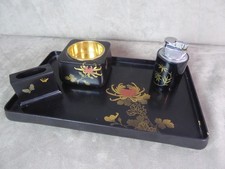 SERVICE A FUMEUR en laque du japon.