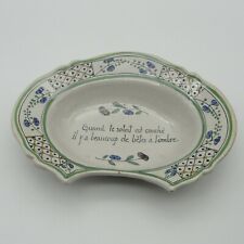 Plat à barbe en faïence