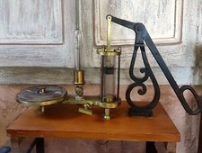 Appareil scientifique ancien