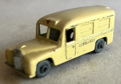 Lesney daimler ambulance - n°14,