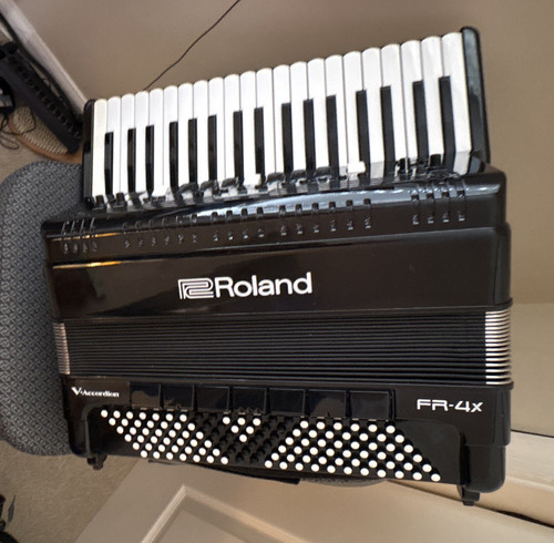 Roland accordion piano - fr-4x,
