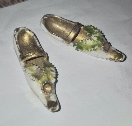 Paire chaussures souliers - chaussures,
