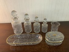 Garniture de toilette 7 pièces en cristal de Portieux (prix du lot)