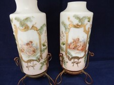 Paire de VASES OPALINE Décor d'ANGELOTS Réhaussé Or Fleurette Emaillée Napoléon