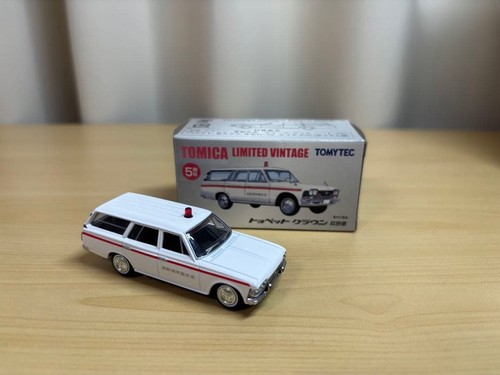 Tomica limited vintage toyota - tomica,