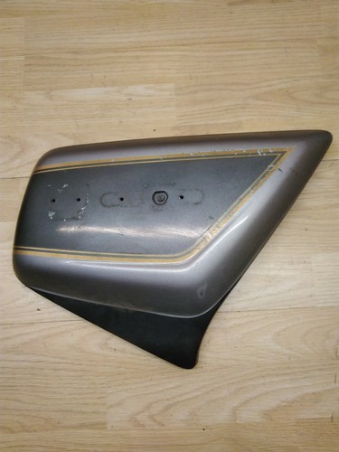 Panneau carénage sous le - de,