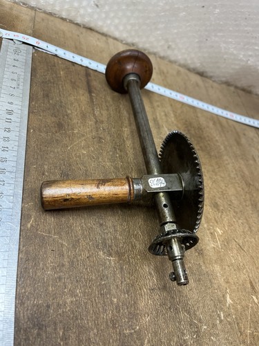 Ancien outil chignole - ancien,