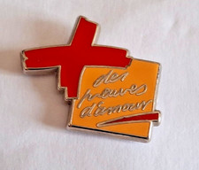 PIN'S ARTHUS BERTRAND -  Don sang. Preuves d'amour orange