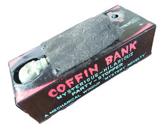 VINTAGE OLD STOCK ONE TIN LITHOGRAPH WIND UP COFFIN BANK YONE MADE IN JAPAN