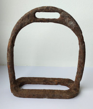 Equitation - ancien étrier de