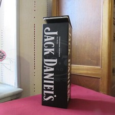 boite rectangulaire vide en métal jack daniels  3