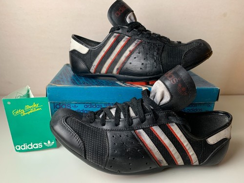 Ancienne paire chaussures - ancienne,