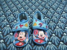Chausson à scratch bleus Mickey Taille 23