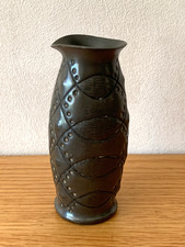 Ancien vase en étain type ART DECO  signé G.CASIMIR Haut.10cm