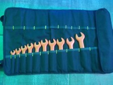 pochette derancourt + 10 clés plate isolé 1000v 