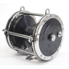 Moulinet de pêche PENN