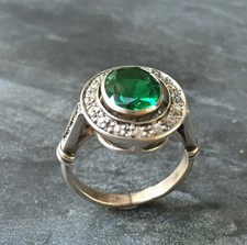 Bague en argent avec finition