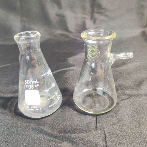 Used pyrex erlenmeyer - 50,
