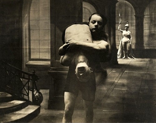 Toile fine imprimée dora maar - toile,