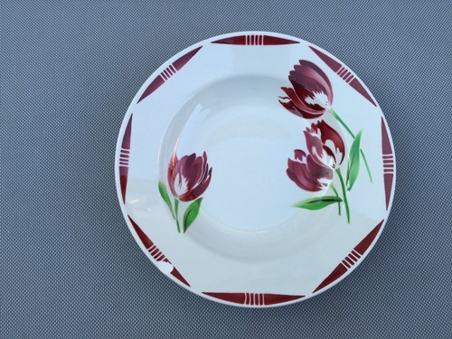 Ancienne assiette creuse