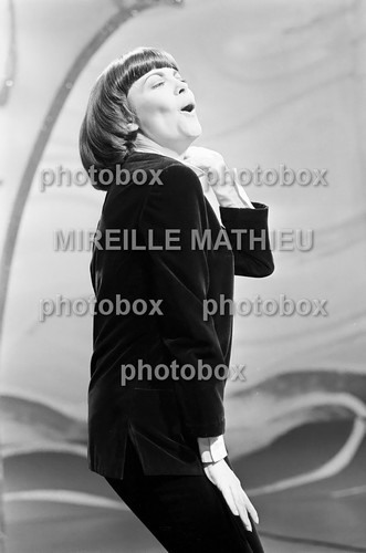 Mireille mathieu exclusive - mireille,