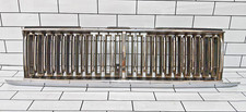 Grille avant NISSAN DATSUN