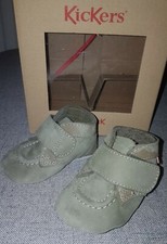 Chaussures Kickers bébé. taille 17/18. Neuves.