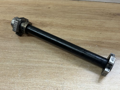 Axe roue arriere moto - axe, de