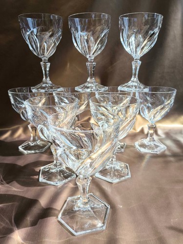 Verres vin sur pieds - 10,