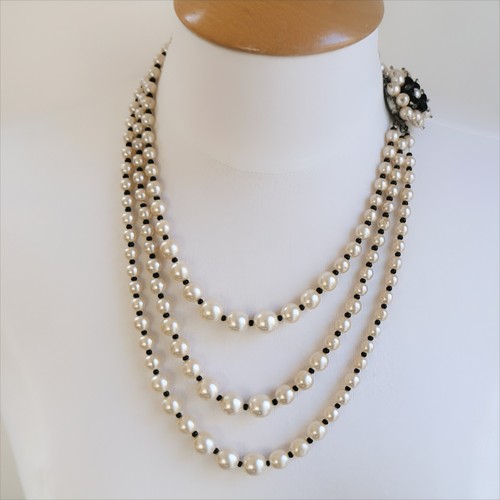 Collier perles nacrées et - de,